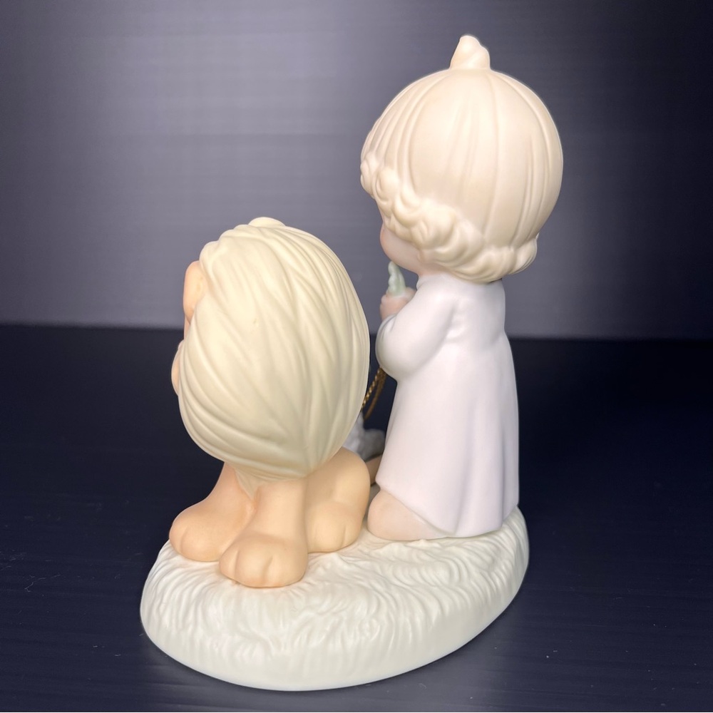Precious Moments-And A Child Shall Lead Them-E9287R-Vintage 1996 - Picture 2 of 11